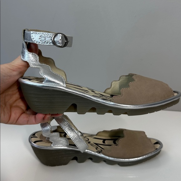 Fly London at and Silver Metallic Pine Leather Sandals Size 37(6.5-7) - Picture 15 of 15